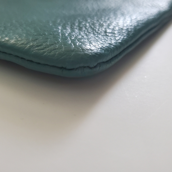 Fossil Teal Pebbled Leather Wristlet - Picture 6 of 15